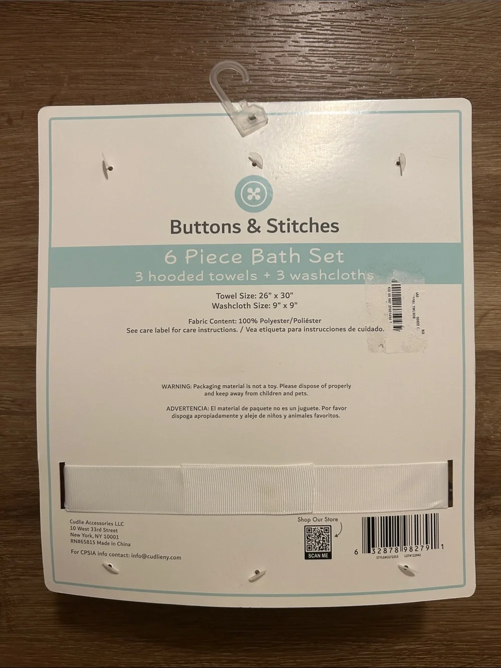 Buttons & Stitches mint piece